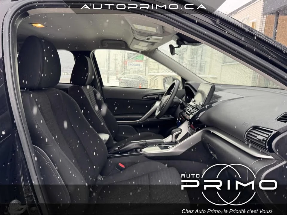 2022 Mitsubishi Eclipse Cross - Image 14 of 20