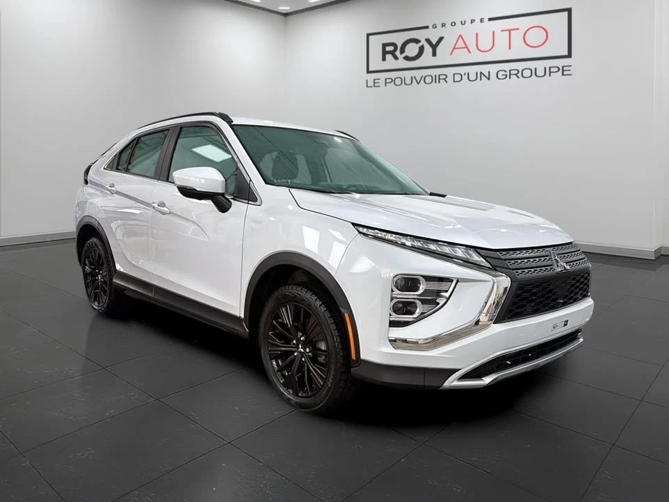 2022 Mitsubishi Eclipse Cross - Image 3 of 20
