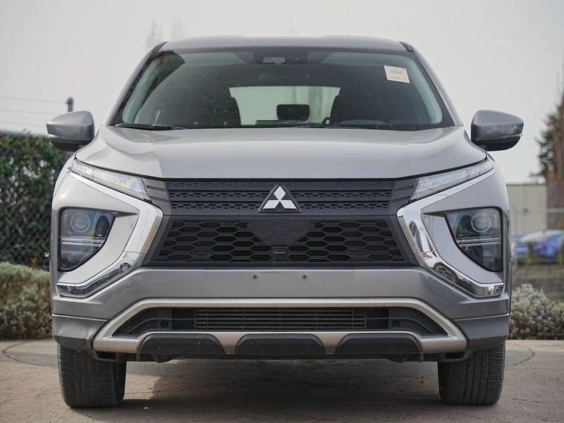 2022 Mitsubishi Eclipse Cross - Image 3 of 19