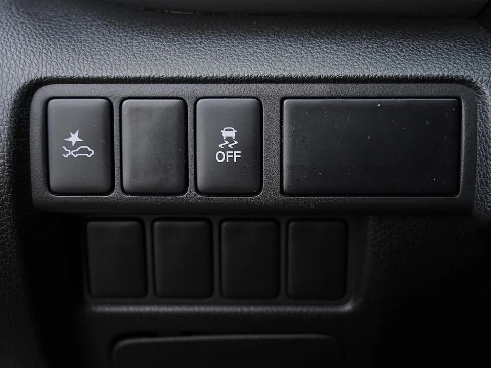 2022 Mitsubishi Eclipse Cross - Image 17 of 20