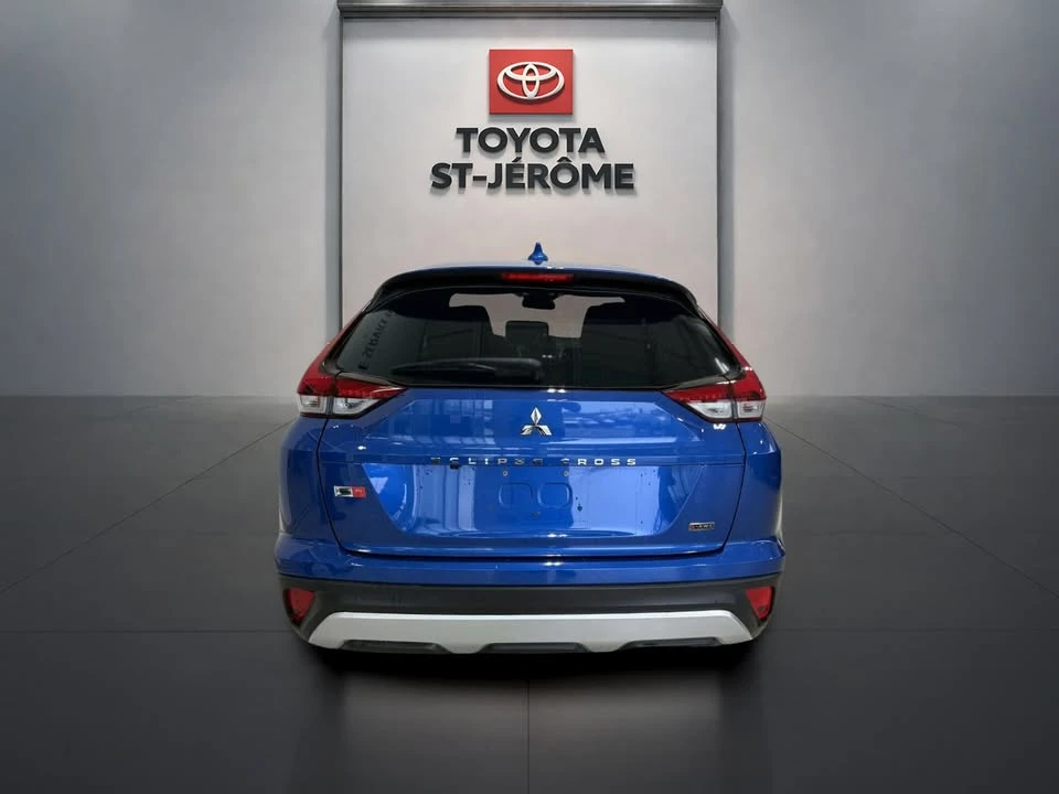 2022 Mitsubishi Eclipse Cross - Image 4 of 15