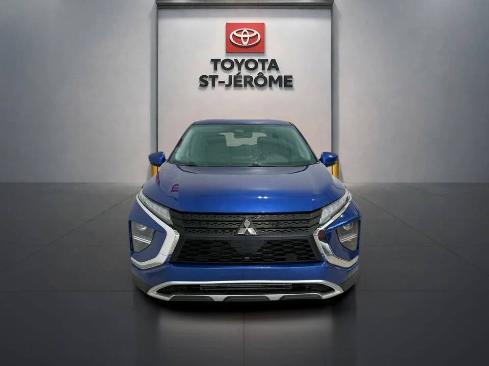 2022 Mitsubishi Eclipse Cross - Image 8 of 15