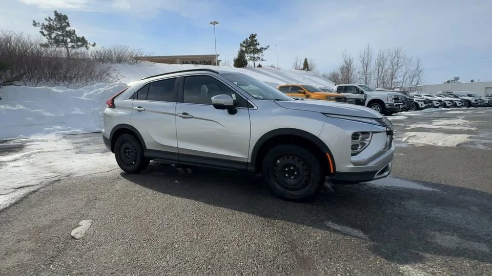 2022 Mitsubishi Eclipse Cross - Image 2 of 10