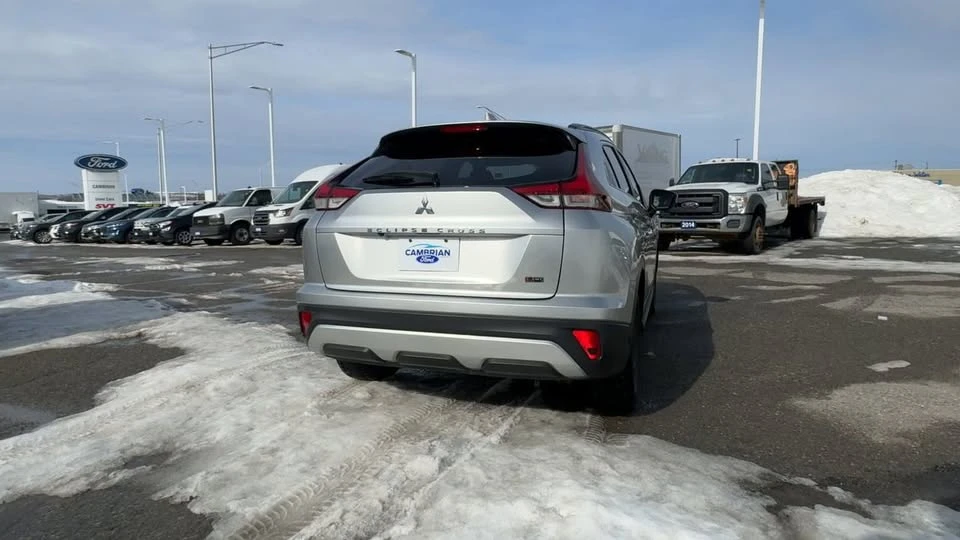 2022 Mitsubishi Eclipse Cross - Image 8 of 10