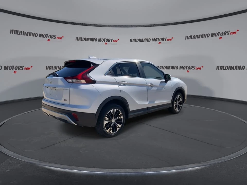 2022 Mitsubishi Eclipse Cross - Image 8 of 20