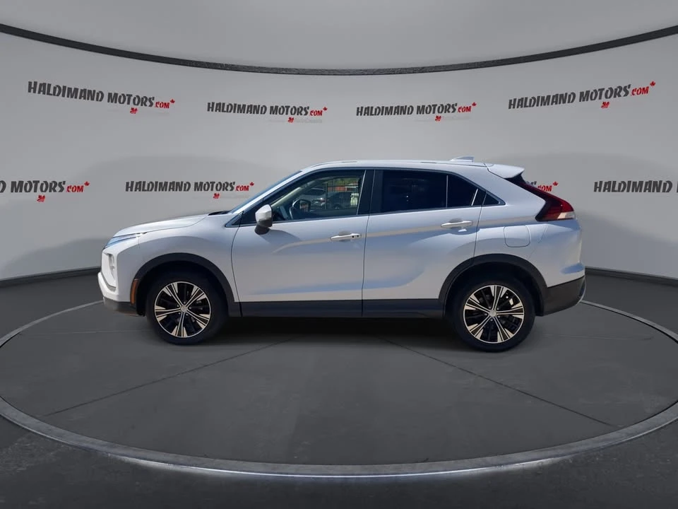 2022 Mitsubishi Eclipse Cross - Image 5 of 20