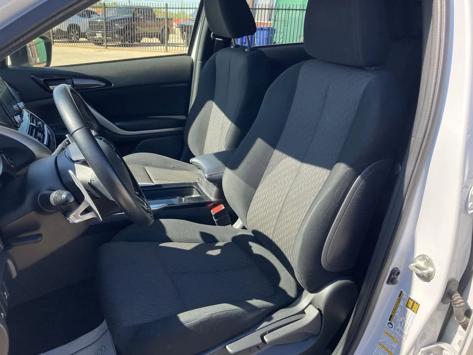2022 Mitsubishi Eclipse Cross - Image 14 of 20