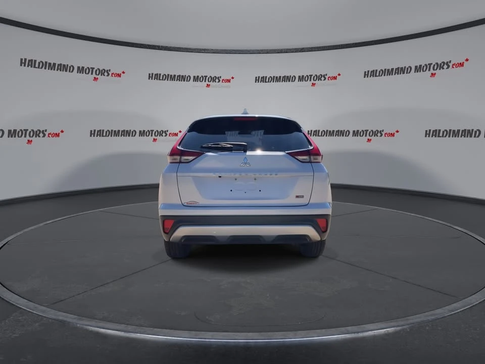 2022 Mitsubishi Eclipse Cross - Image 7 of 20