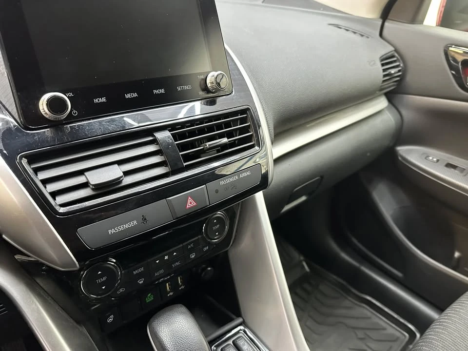 2022 Mitsubishi Eclipse Cross - Image 6 of 20