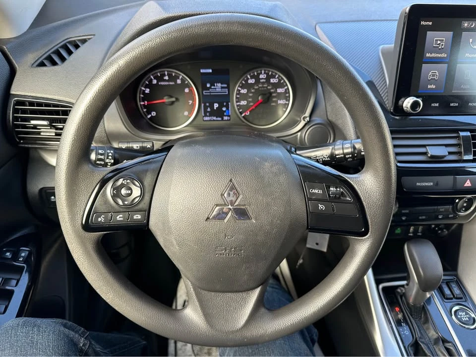 2022 Mitsubishi Eclipse Cross - Image 3 of 11