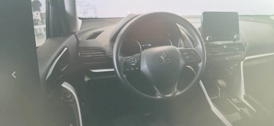 2022 Mitsubishi Eclipse Cross - Image 8 of 10