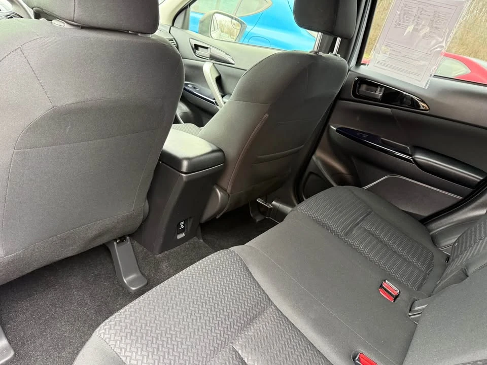 2022 Mitsubishi Eclipse Cross - Image 17 of 19
