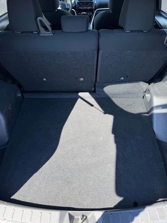 2022 Mitsubishi Eclipse Cross - Image 7 of 9