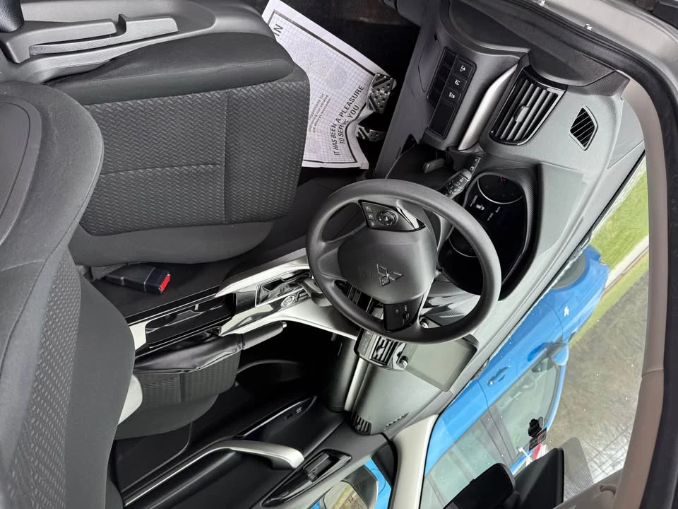 2022 Mitsubishi Eclipse Cross - Image 15 of 19
