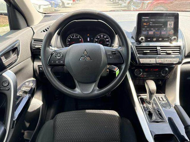 2022 Mitsubishi Eclipse Cross - Image 13 of 18