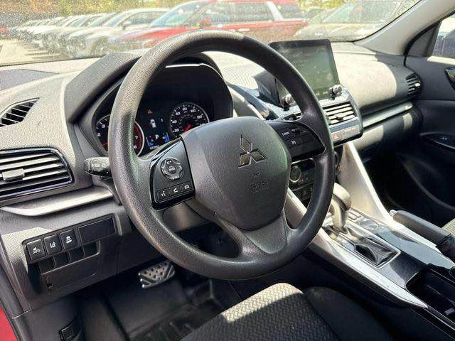 2022 Mitsubishi Eclipse Cross - Image 4 of 18