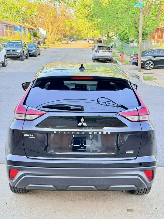 2022 Mitsubishi Eclipse Cross - Image 17 of 20