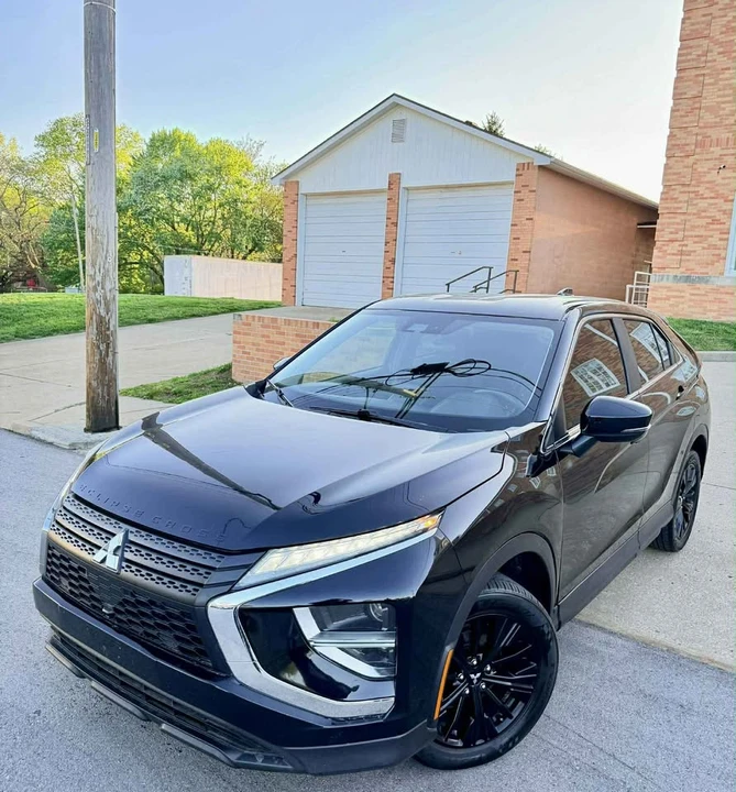 2022 Mitsubishi Eclipse Cross - Image 14 of 20