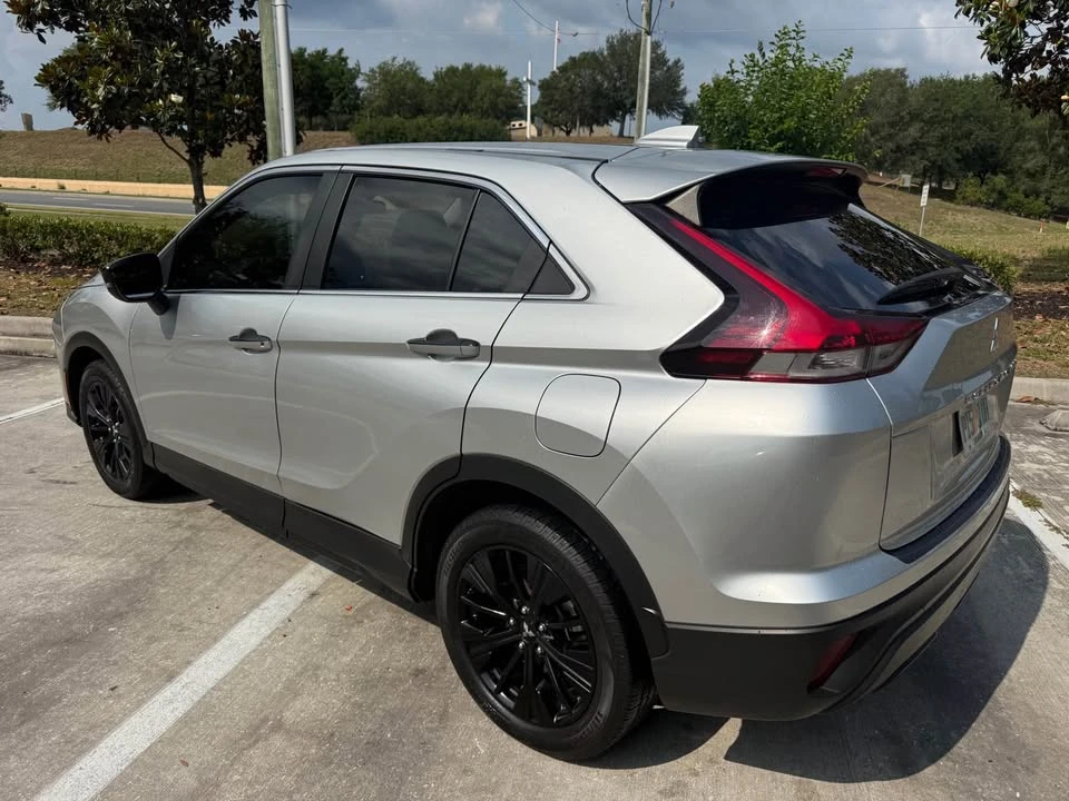 2022 Mitsubishi Eclipse Cross - Image 4 of 12