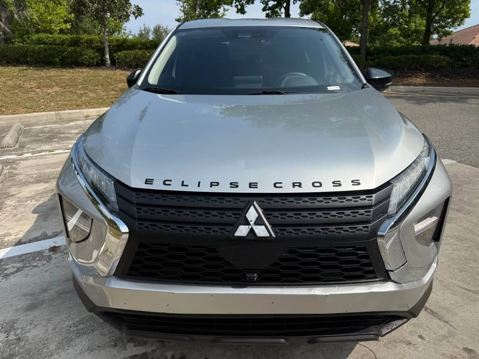 2022 Mitsubishi Eclipse Cross - Image 3 of 12