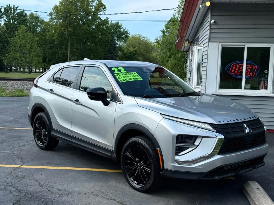2022 Mitsubishi Eclipse Cross - Image 3 of 18
