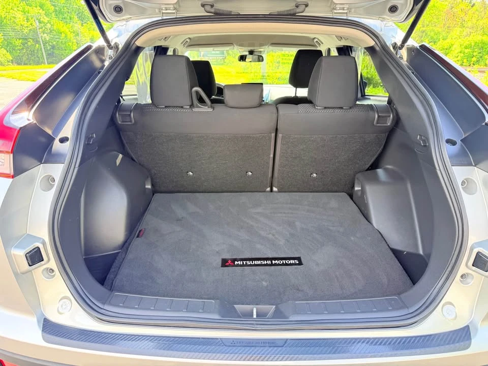2022 Mitsubishi Eclipse Cross - Image 15 of 18
