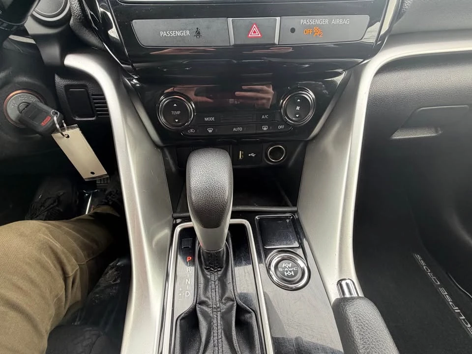 2022 Mitsubishi Eclipse Cross - Image 16 of 20