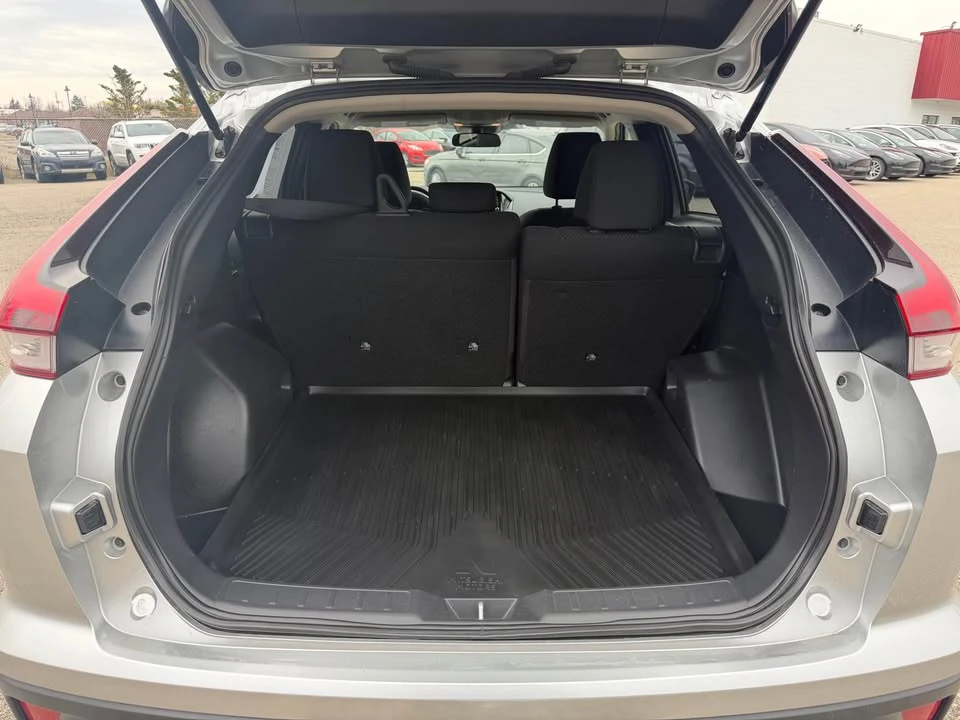2022 Mitsubishi Eclipse Cross - Image 8 of 20