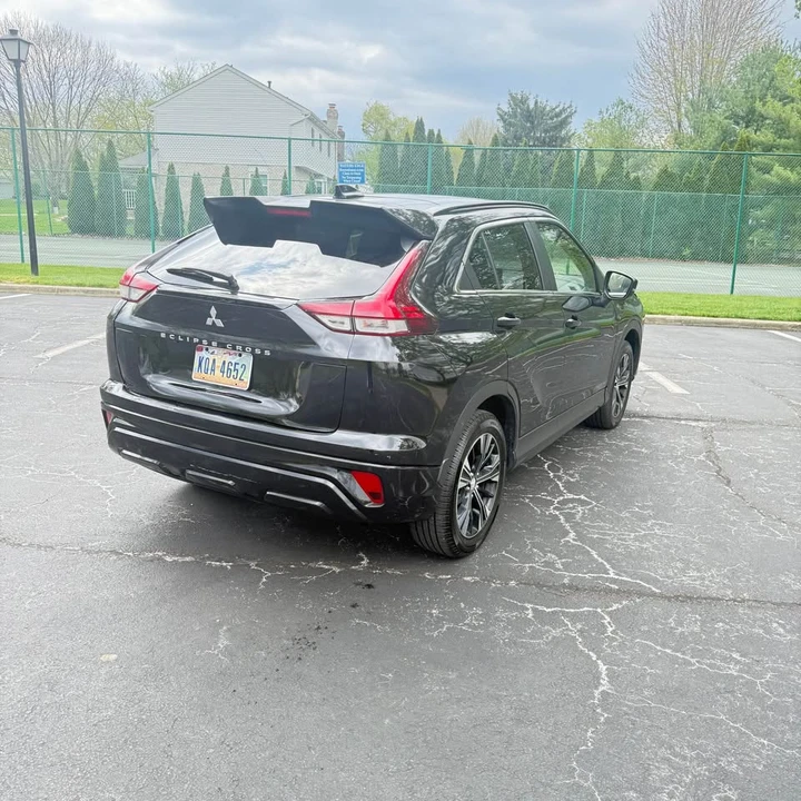 2022 Mitsubishi Eclipse Cross - Image 7 of 20