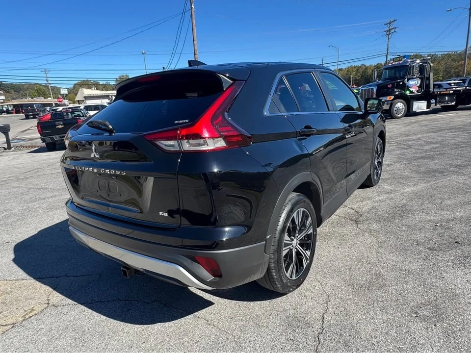2022 Mitsubishi Eclipse Cross - Image 6 of 18