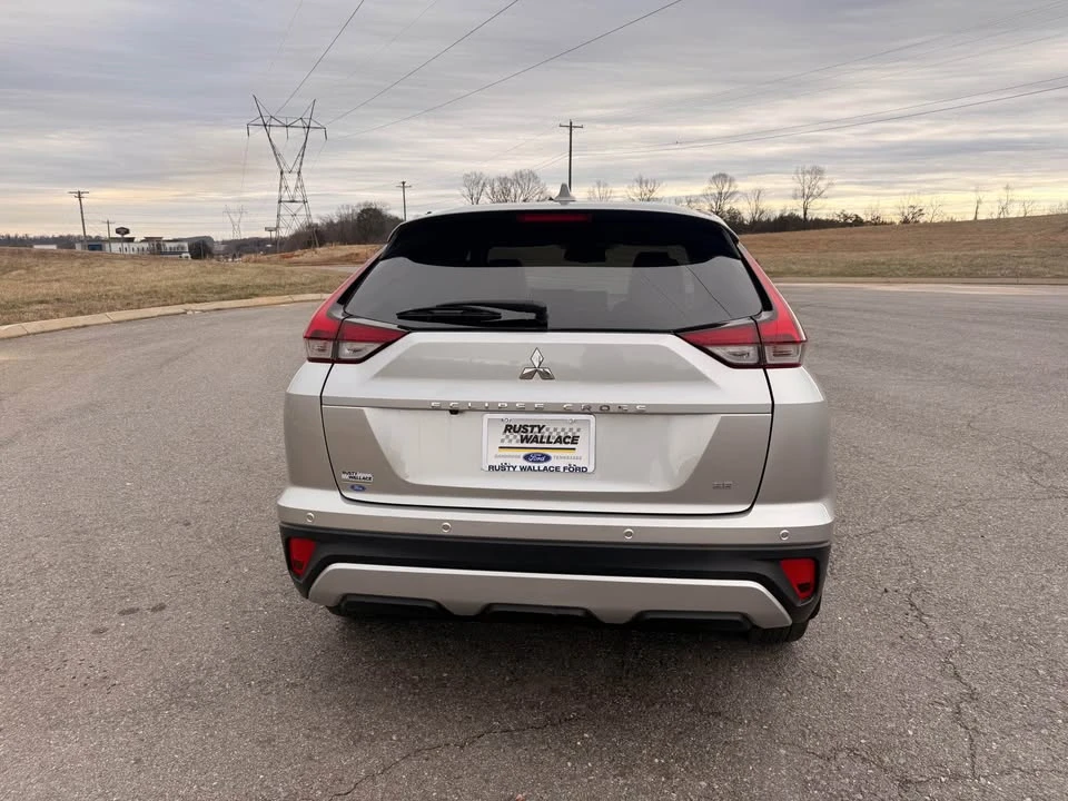 2022 Mitsubishi Eclipse Cross - Image 3 of 15