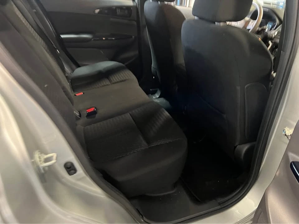 2022 Mitsubishi Eclipse Cross - Image 7 of 10