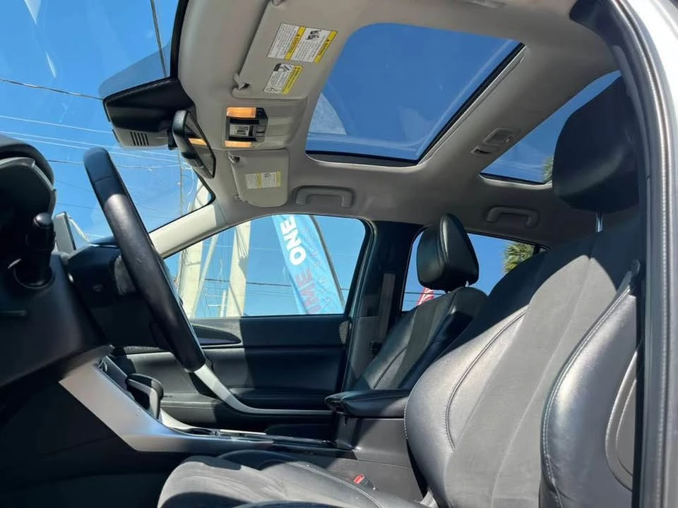 2022 Mitsubishi Eclipse Cross - Image 5 of 11