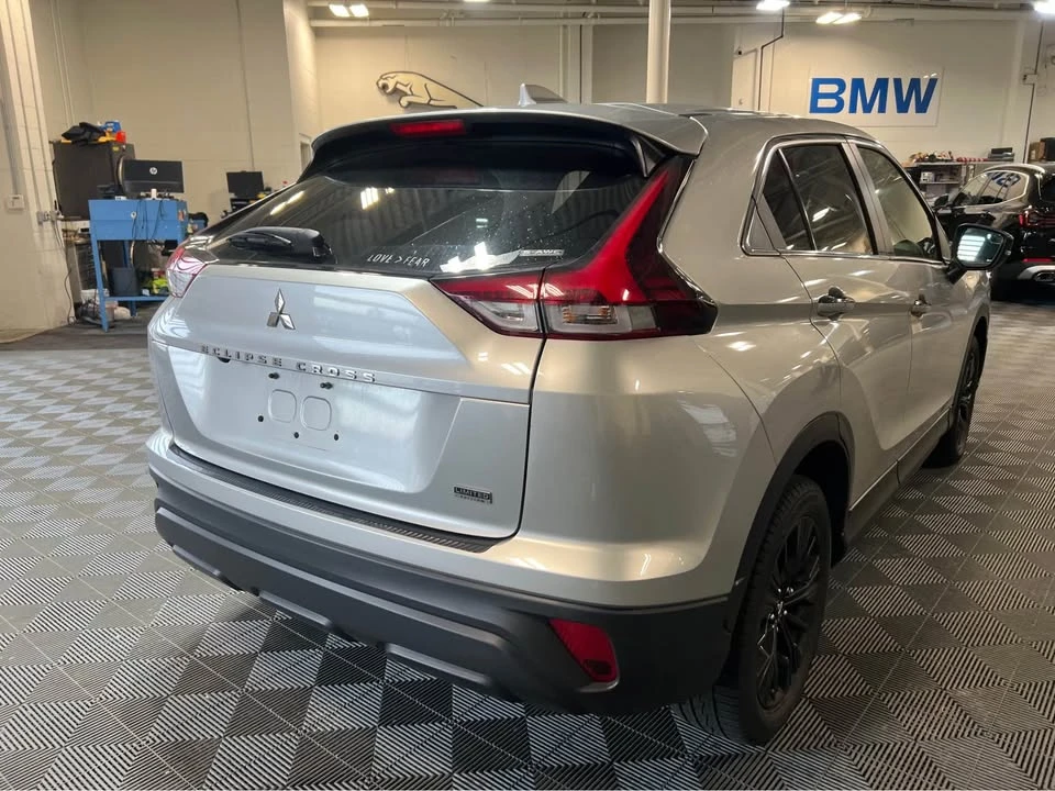 2022 Mitsubishi Eclipse Cross - Image 4 of 9