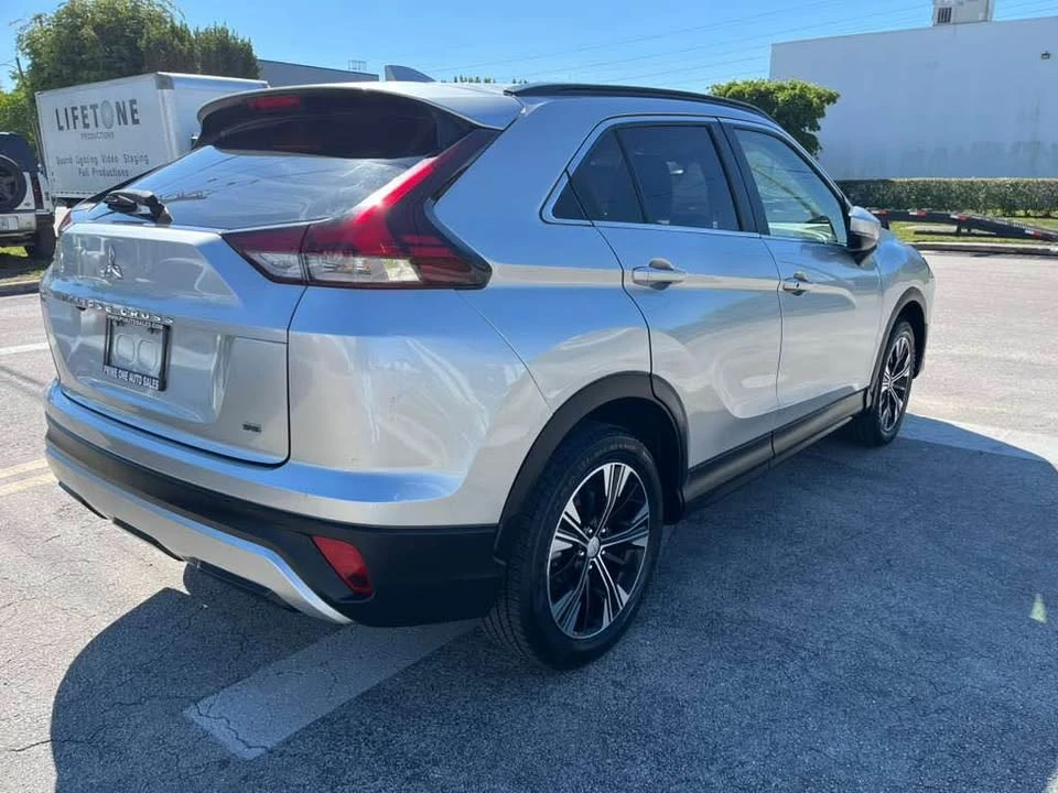 2022 Mitsubishi Eclipse Cross - Image 3 of 11