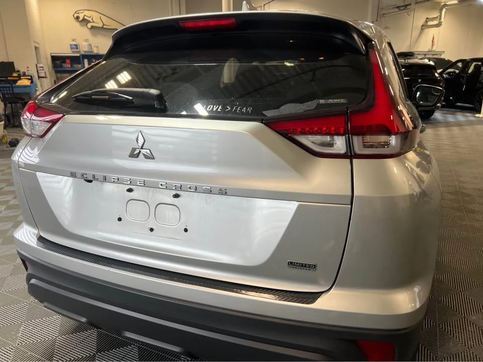 2022 Mitsubishi Eclipse Cross - Image 3 of 9