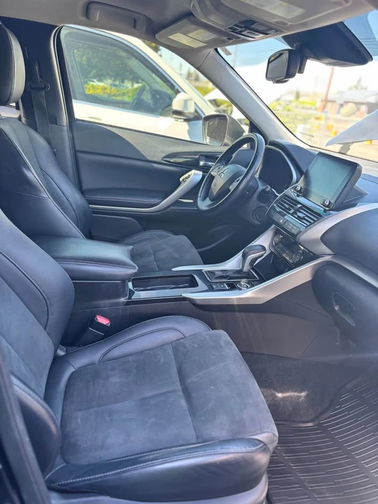 2022 Mitsubishi Eclipse Cross - Image 5 of 11