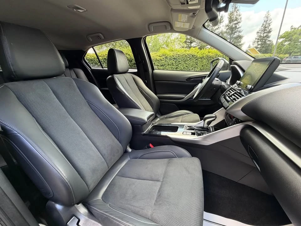 2022 Mitsubishi Eclipse Cross - Image 9 of 13