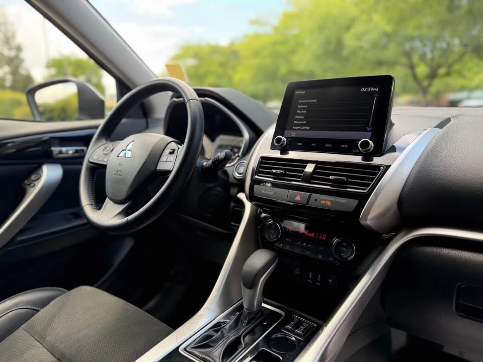 2022 Mitsubishi Eclipse Cross - Image 10 of 13
