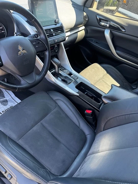2022 Mitsubishi Eclipse Cross - Image 5 of 15