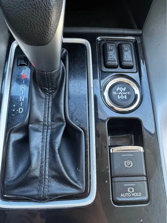 2022 Mitsubishi Eclipse Cross - Image 12 of 15
