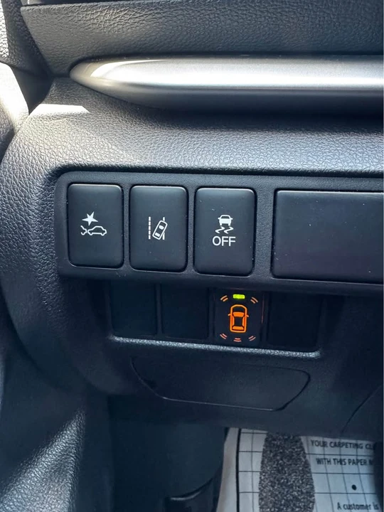 2022 Mitsubishi Eclipse Cross - Image 13 of 15