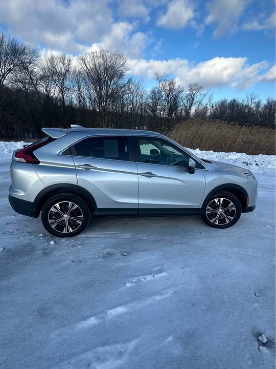 2022 Mitsubishi Eclipse Cross - Image 7 of 12