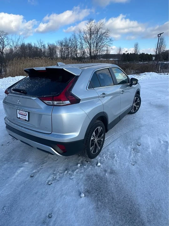 2022 Mitsubishi Eclipse Cross - Image 6 of 12