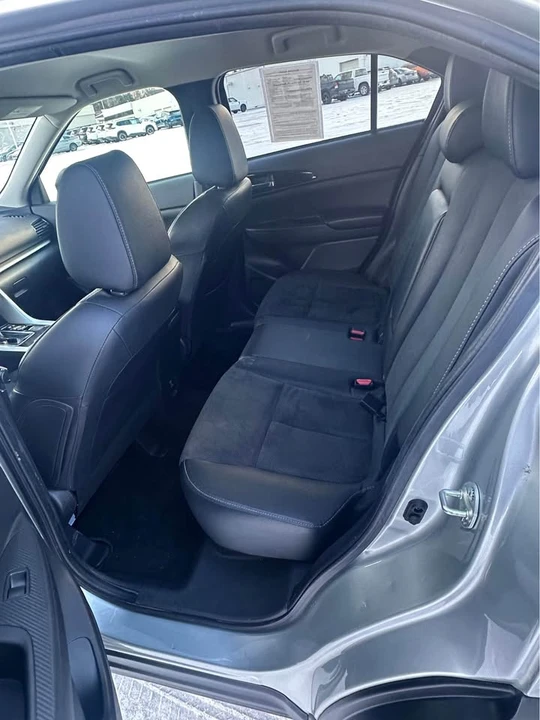 2022 Mitsubishi Eclipse Cross - Image 9 of 12