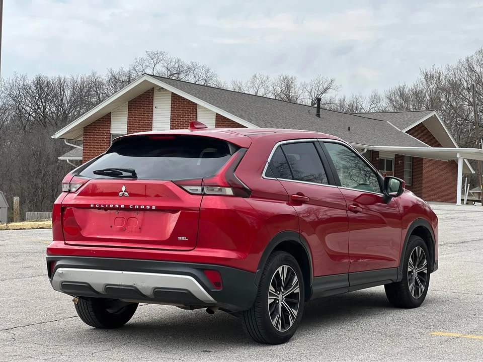 2022 Mitsubishi Eclipse Cross - Image 4 of 14
