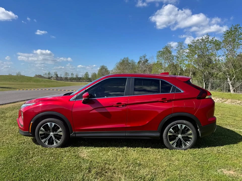 2022 Mitsubishi Eclipse Cross - Image 10 of 12