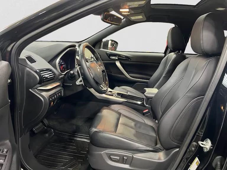 2022 Mitsubishi Eclipse Cross - Image 9 of 20