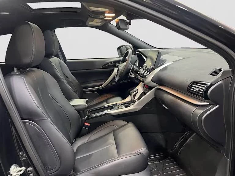 2022 Mitsubishi Eclipse Cross - Image 12 of 20