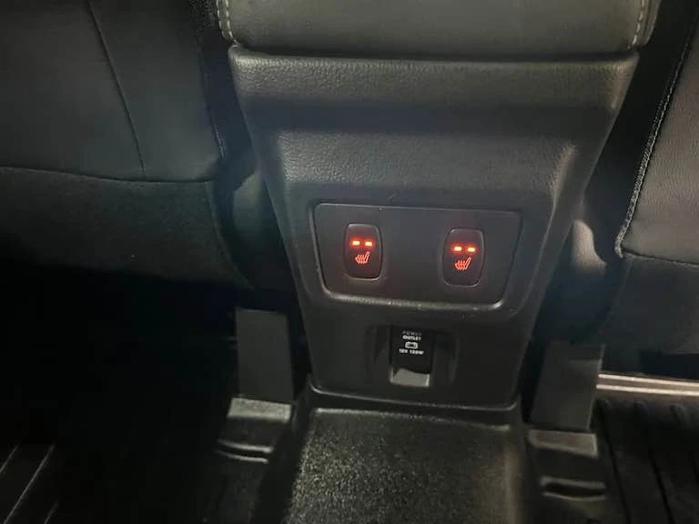 2022 Mitsubishi Eclipse Cross - Image 13 of 20